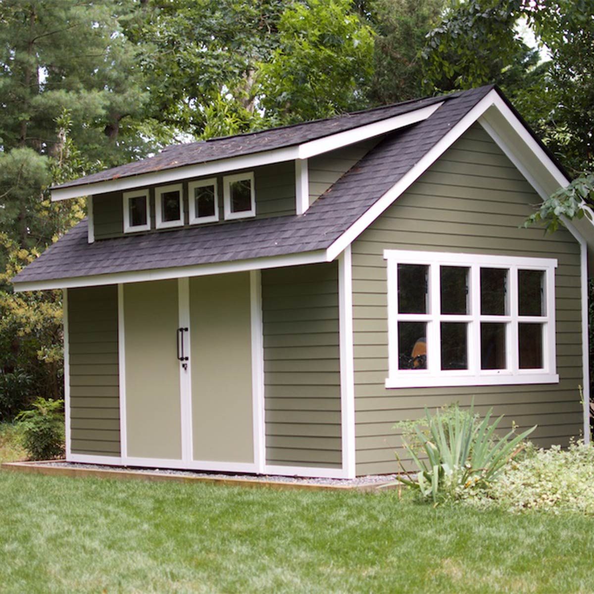 Green Garden Shed