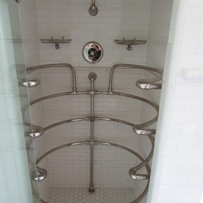 Cool-shower with all angle shower heads shower car wash