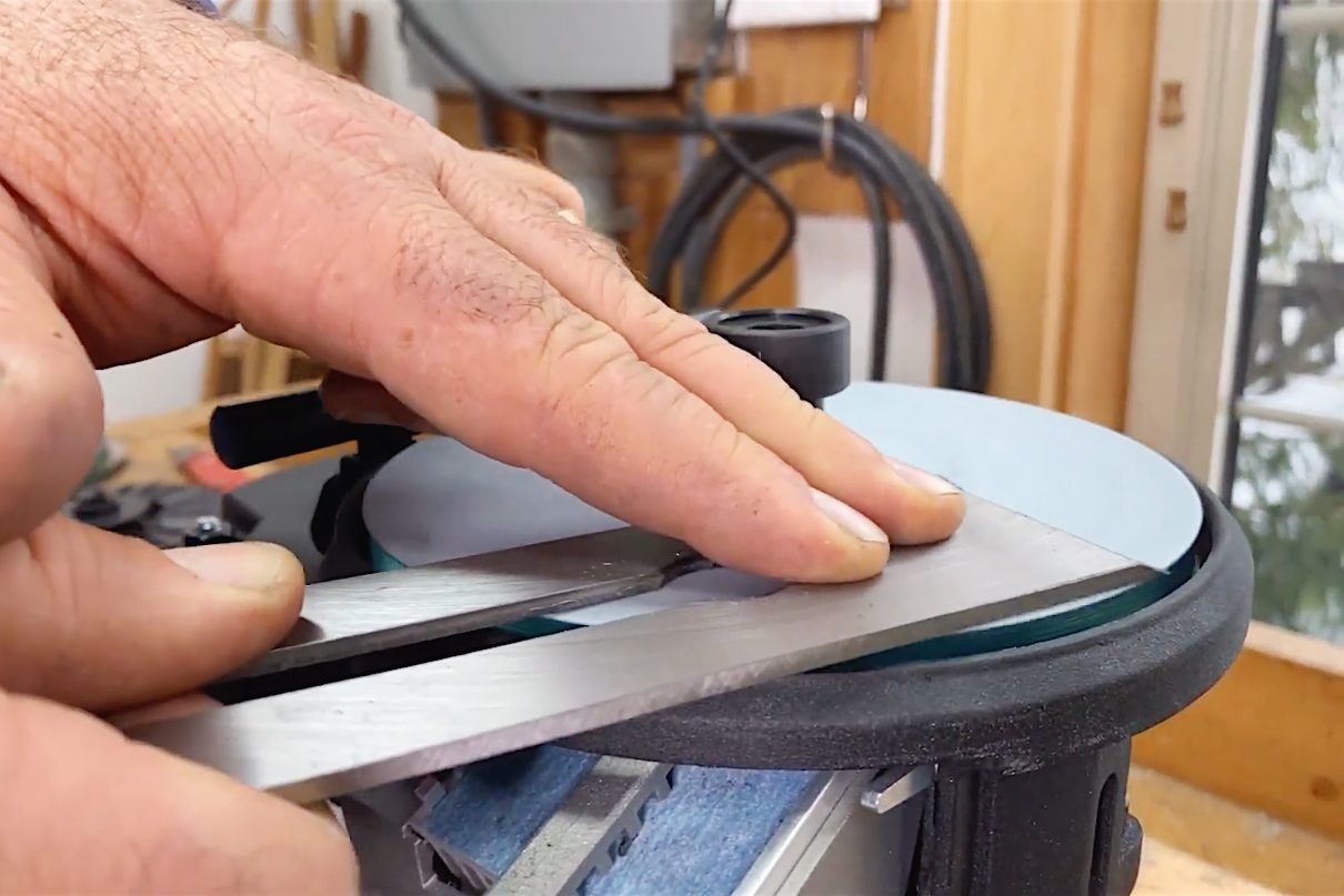 Lapping the back face of the blade